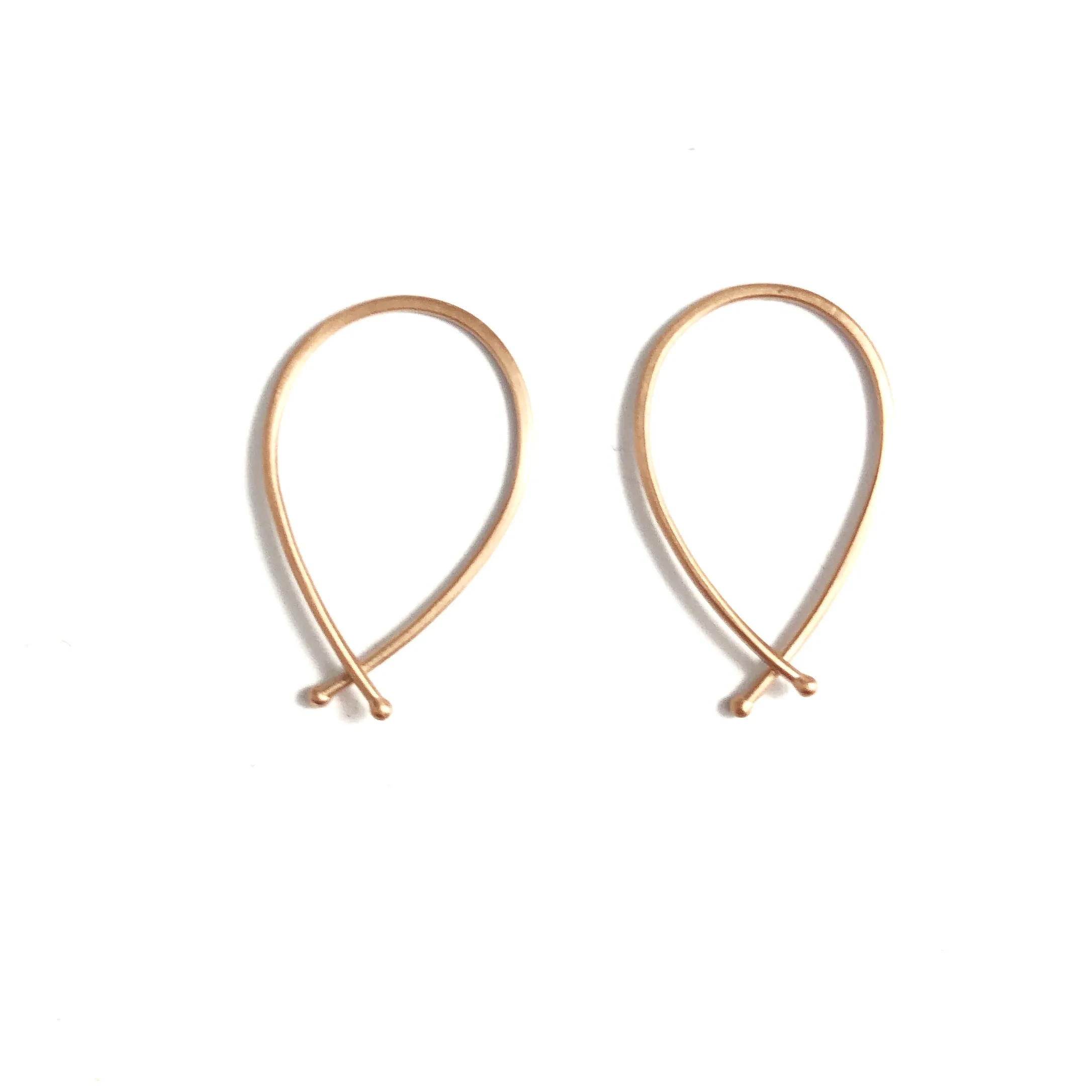 14ct Gold Small Ribbon Hoop Earrings by Carla Caruso