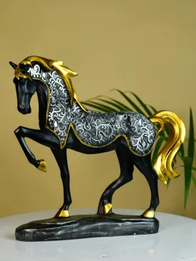 Sowpeace Resin Stallion Showpiece